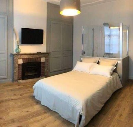 Les Chambres Berguoises Chambre Rez-De-Chaussee Au Coeur De Bergues Bagian luar foto