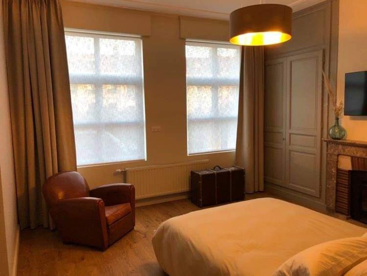 Les Chambres Berguoises Chambre Rez-De-Chaussee Au Coeur De Bergues Bagian luar foto